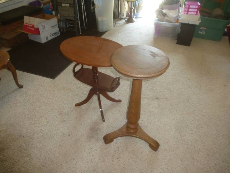 lot 181 image: Oak Plant Stands