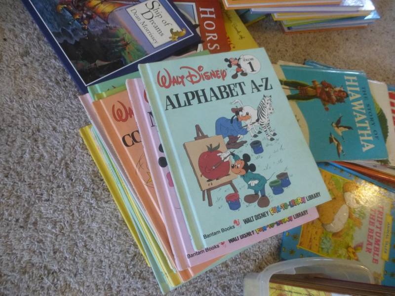 lot 191 image: Childrens books