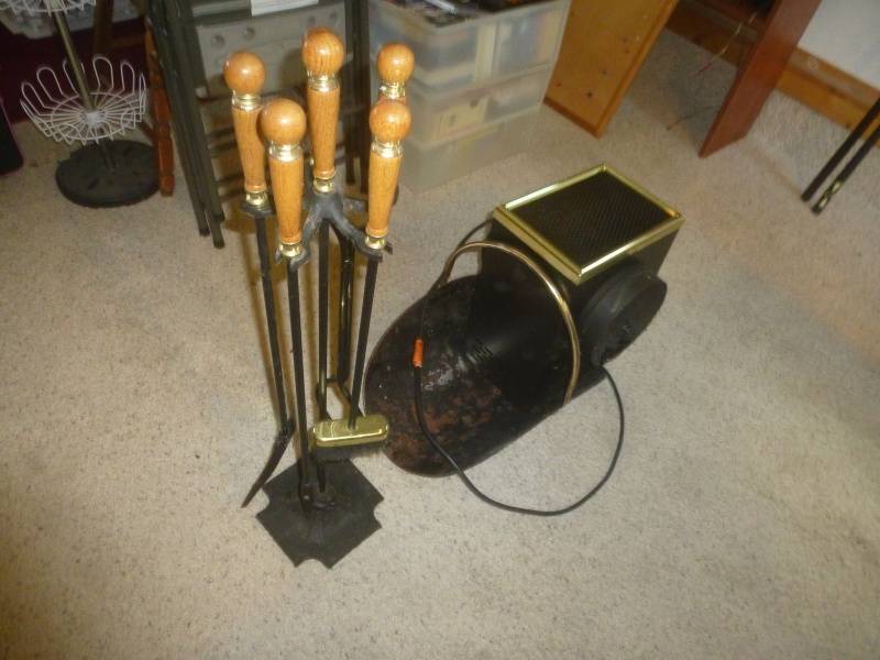 lot 198 image: Fire Place Set