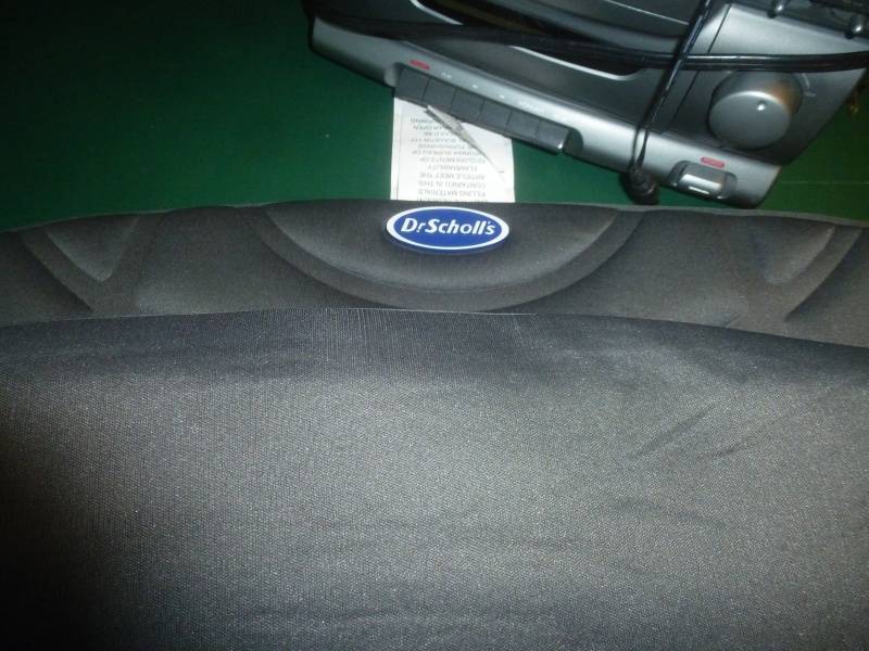 lot 204 image: Emerson Stereo & DR Scholls Heat Pad