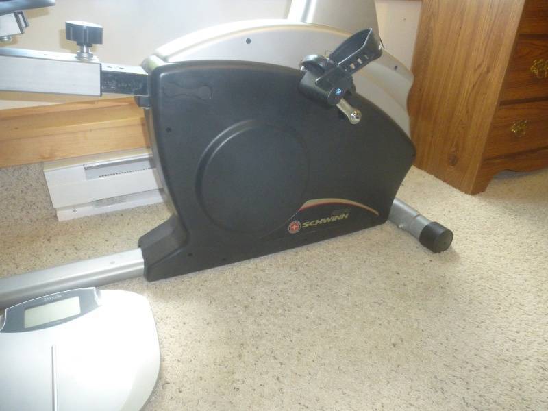 lot 205 image: Schwinn Exercise Bike