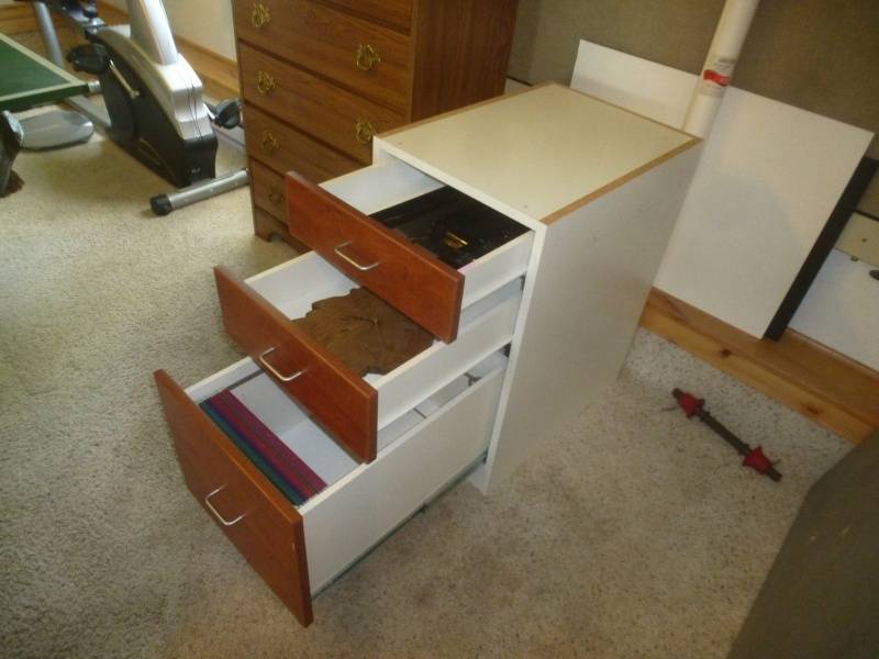 lot 207 image: Desk Drawer Organizer