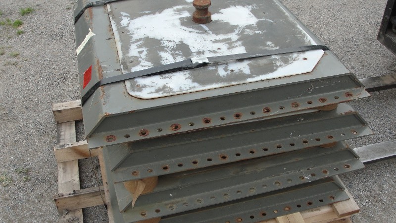 4- FIFTH WHEEL PLATES