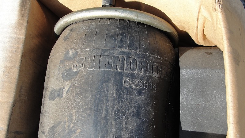 6- HENDRICKSON AIR BAGS