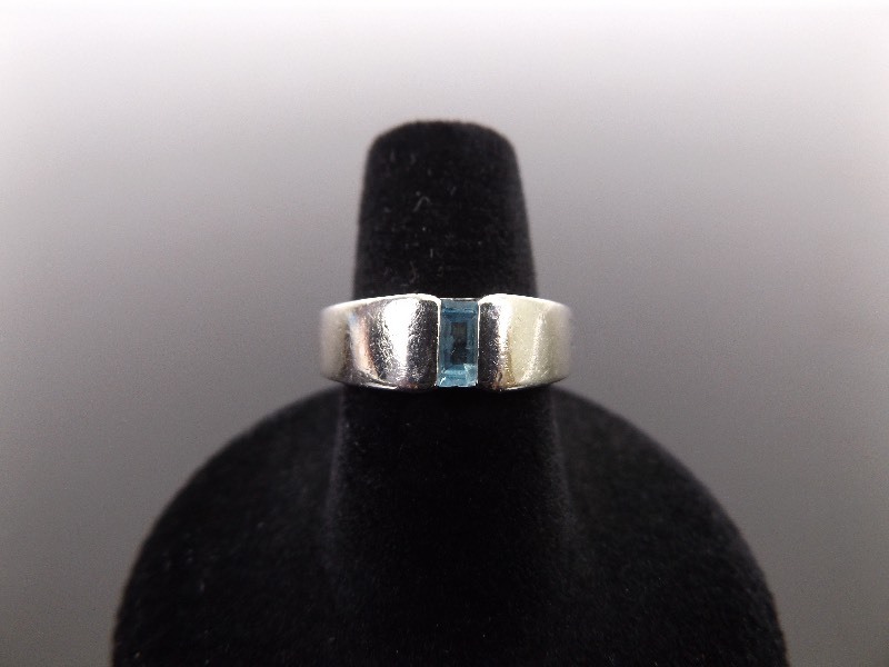 .925 Sterling Silver JAMES AVERY Topaz Ring Size 6.75