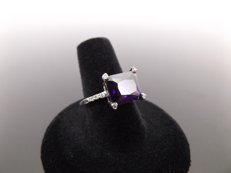 .925 Sterling Silver Amethyst Crystal Ring Size 8