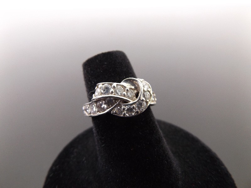 .925 Sterling Silver Infinity Knot Crystal Ring Size 5