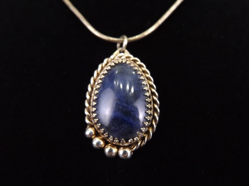 .925 Sterling Silver Sodalite Cabochon Pendant Necklace