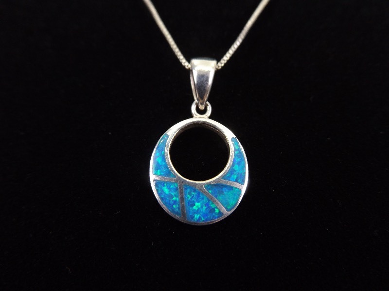 .925 Sterling Silver Inlayed Opal Shield Pendant Necklace