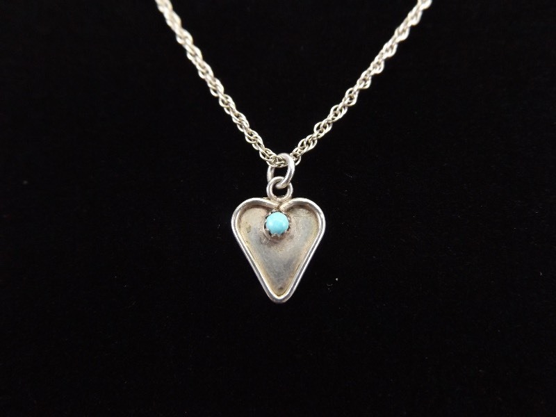 .925 Sterling Silver Turquoise Cabochon Heart Pendant Necklace