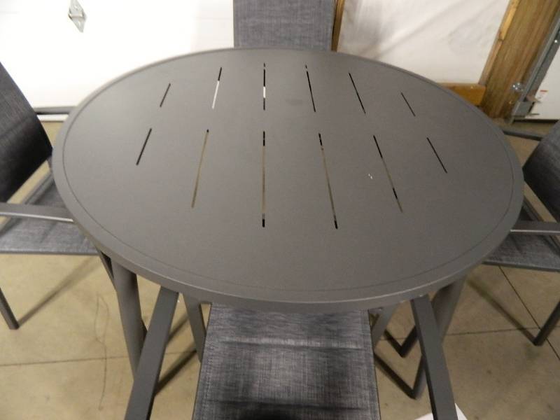 lot 8 image: New 5 Piece Aluminum Patio Set
