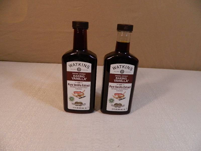 lot 42 image: 2 New Bottles of Watkins Baking Vanilla