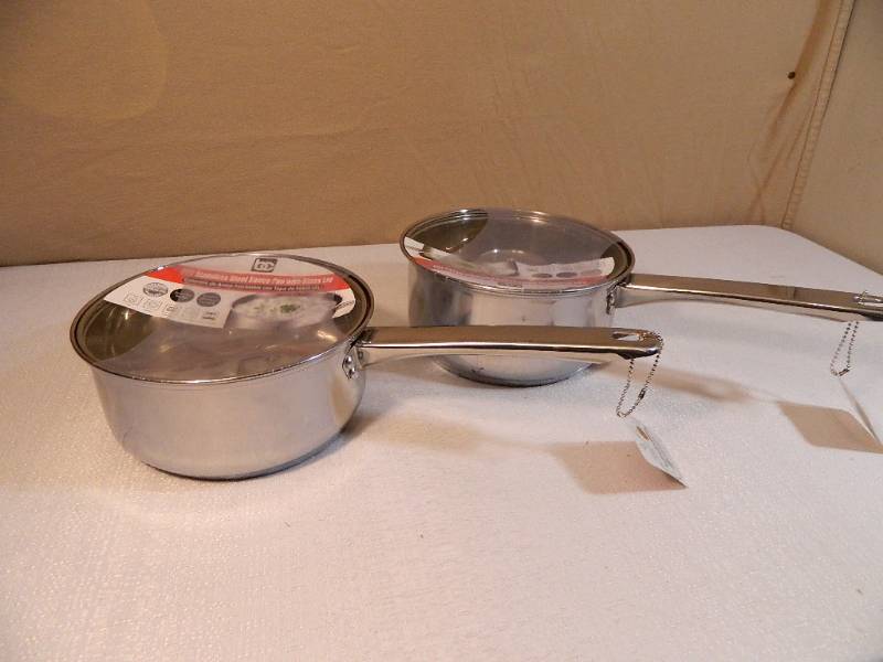 lot 49 image: 2 New Sauce Pans with Lids