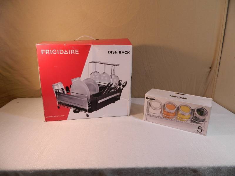 lot 57 image: New Kitchen Items