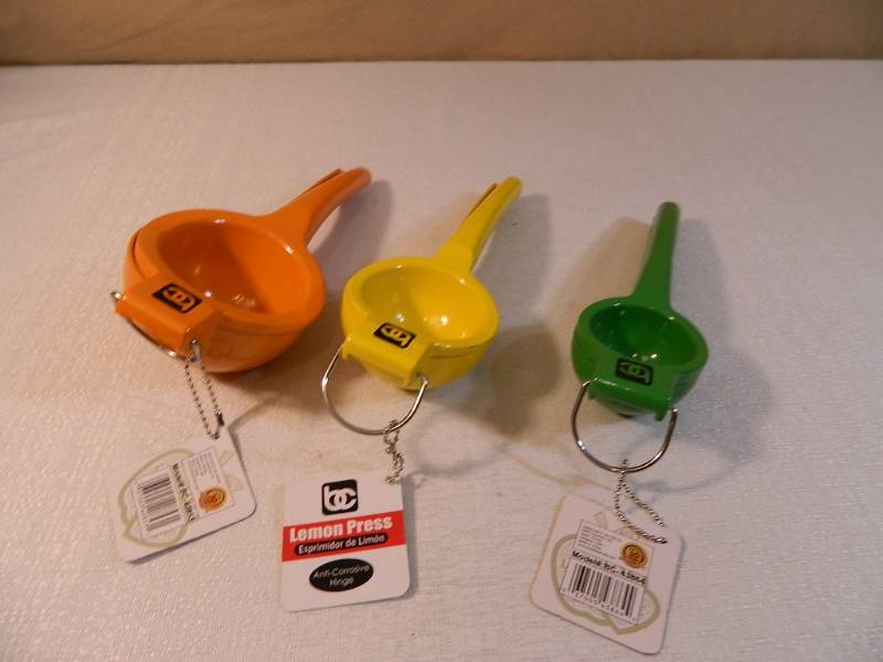 lot 61 image: 3 New Citrus Presses