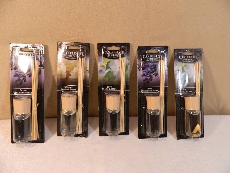 lot 67 image: 5 New Candle-Lite Reed Diffusers