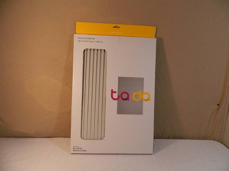 lot 76 image: New Ta Da Silicone Drying Mat