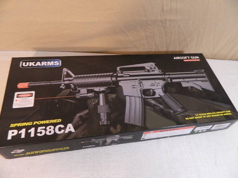 lot 139 image: New AR-15 Style Airsoft Gun