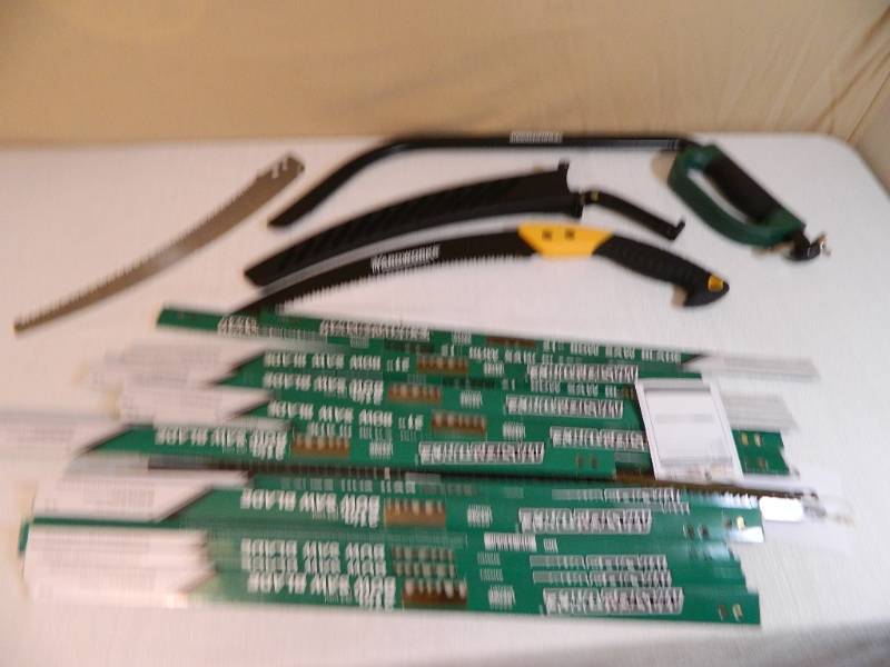 lot 152 image: 2 New Wood Saws and 28 New Blades