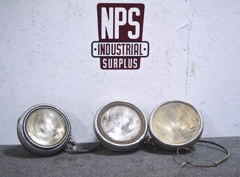 lot 40 image: Lot of 3 Ford Model A Headlights