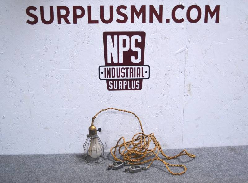 lot 47 image: Antique 6V Trouble Light