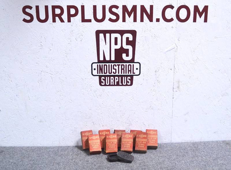 lot 54 image: Buick 40 1935 - 1942  Brake  Clutch Pedal Pads