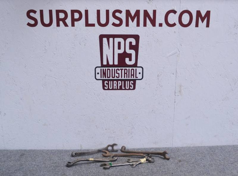 lot 74 image: Lot of 7 FORD Wrenches  Tools