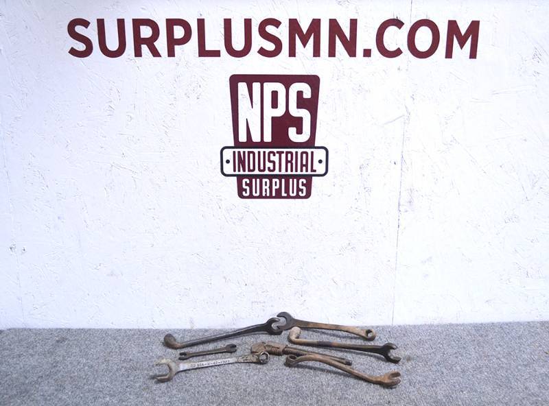 lot 75 image: Lot of 7 FORD Wrenches  Tools