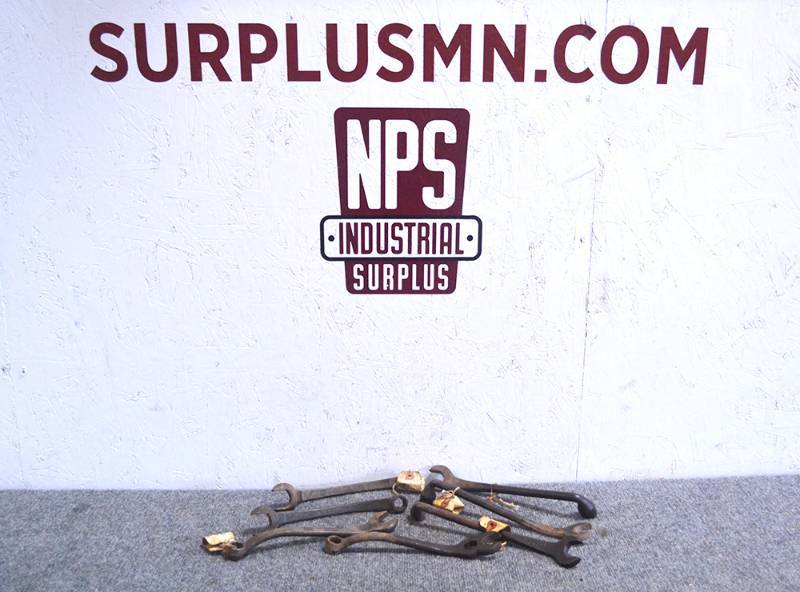 lot 76 image: Lot of 7 FORD Wrenches  Tools