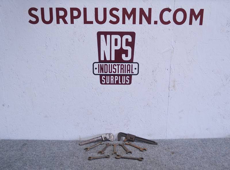 lot 78 image: Lot of 9 FORD Wrenches  Tools