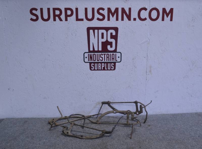 lot 84 image: Ford Model A Throttle Brackets
