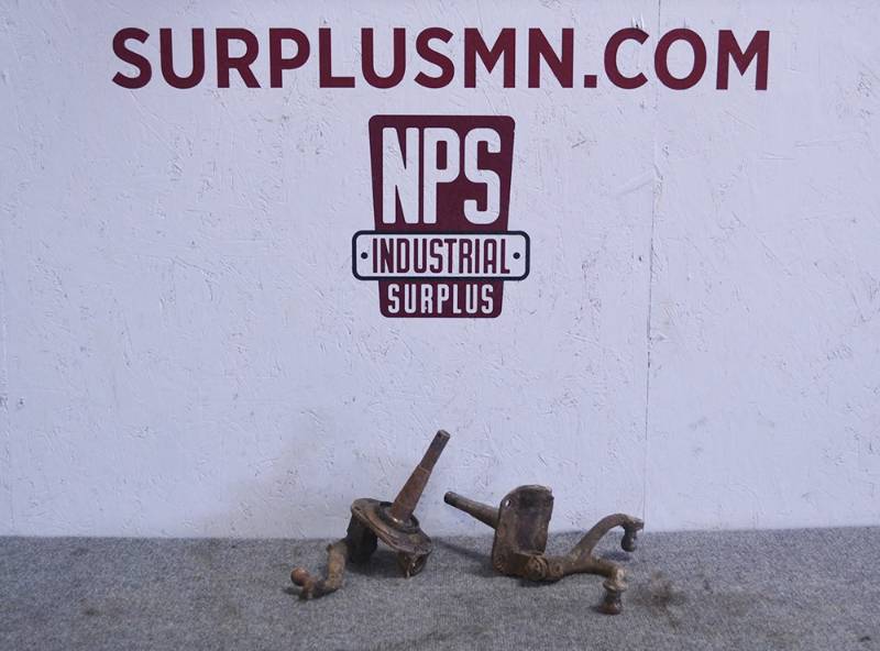 lot 121 image: FORD Model A Front Axle Spindles
