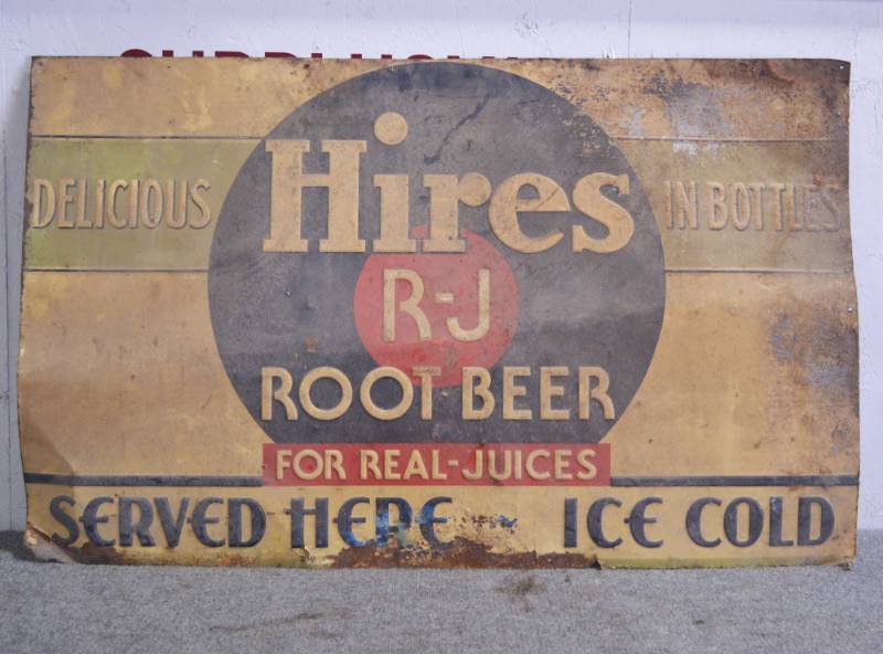 lot 14 image: Vintage Metal Embossed HIRES ROOTBEER Sign