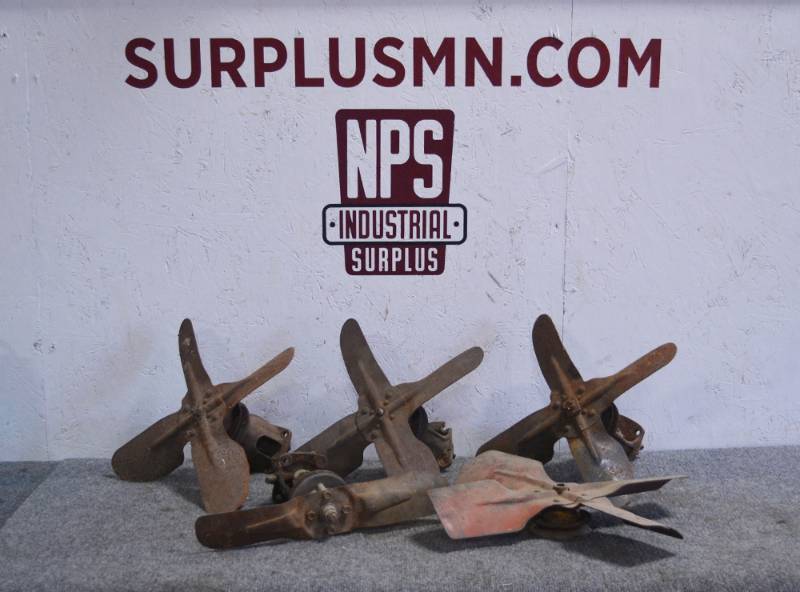 lot 142 image: FORD Model A Water Pumps and Fans