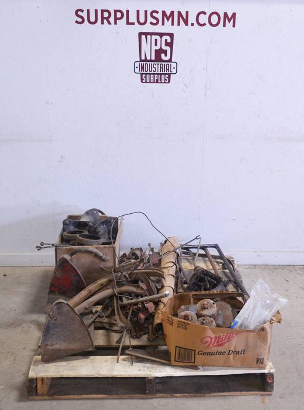 lot 165 image: Pallet Lot of FORD Model A Parts