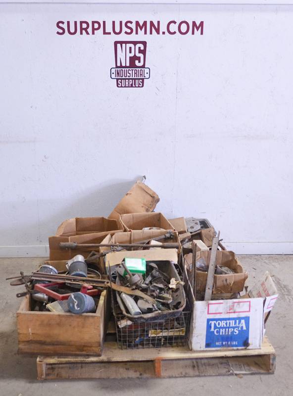 lot 167 image: Pallet Lot of Assorted Hardware and Garage Items