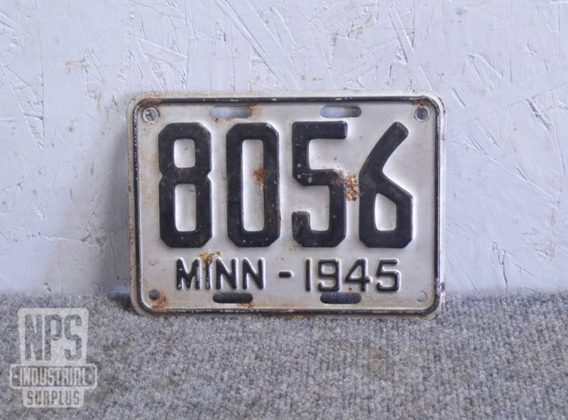 lot 191 image: 1945 MN License Plate