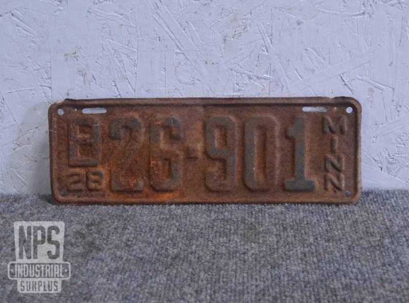 lot 198 image: 1928 MN License Plate