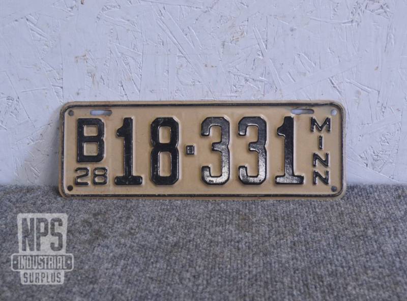 lot 201 image: 1928 MN License Plate