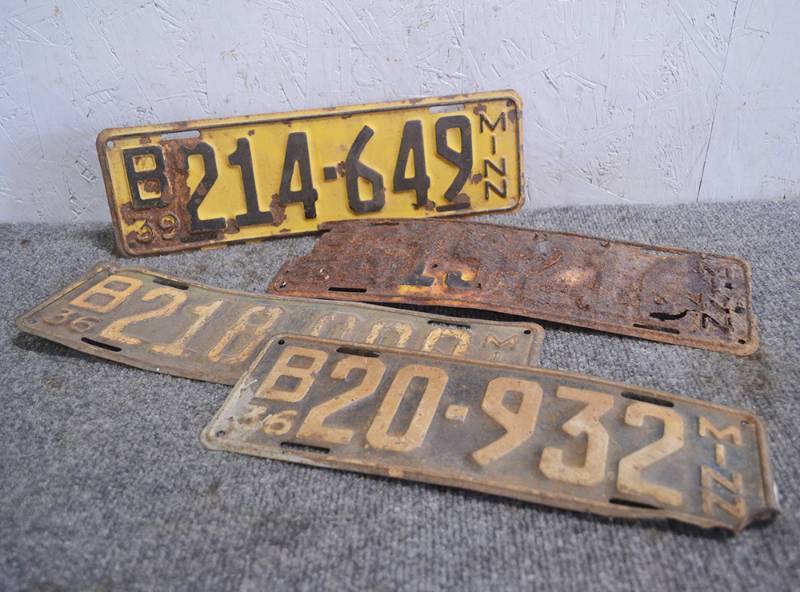 lot 206 image: (2) 1936 and (2) 1939 MN License Plates