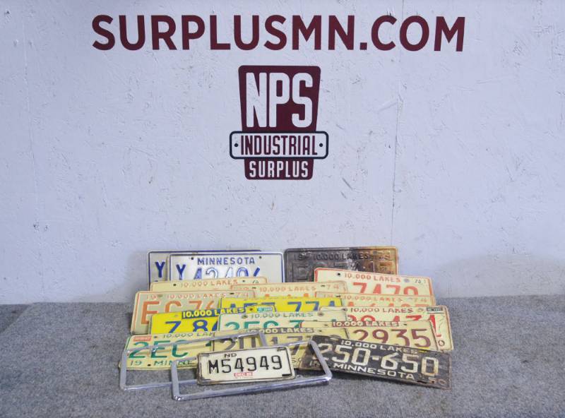 lot 207 image: Large Lot of Vintage License Plates