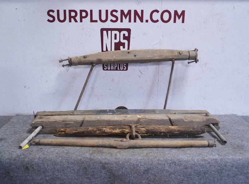 lot 247 image: Lot of Antique Wagon Eveners and Parts