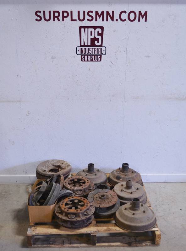 lot 279 image: FORD Model A Pallet Lot of Brake and Clutch Parts