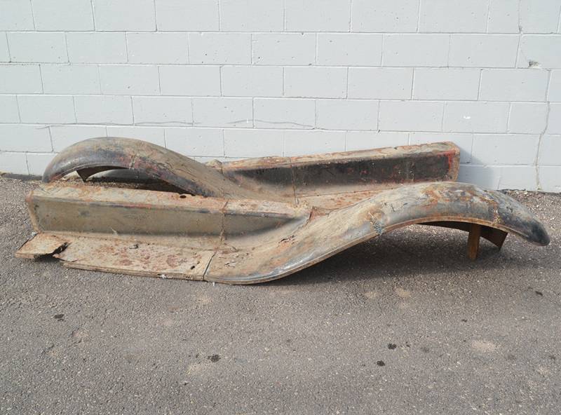 lot 306 image: Pair of FORD Model A Front Fenders w Running Boards