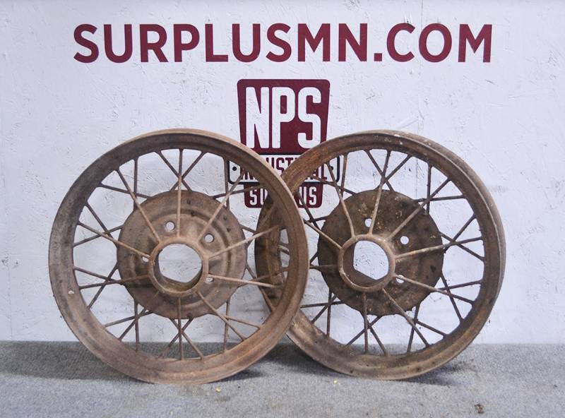lot 308 image: Pair of FORD Model A Rims 19 1930-31