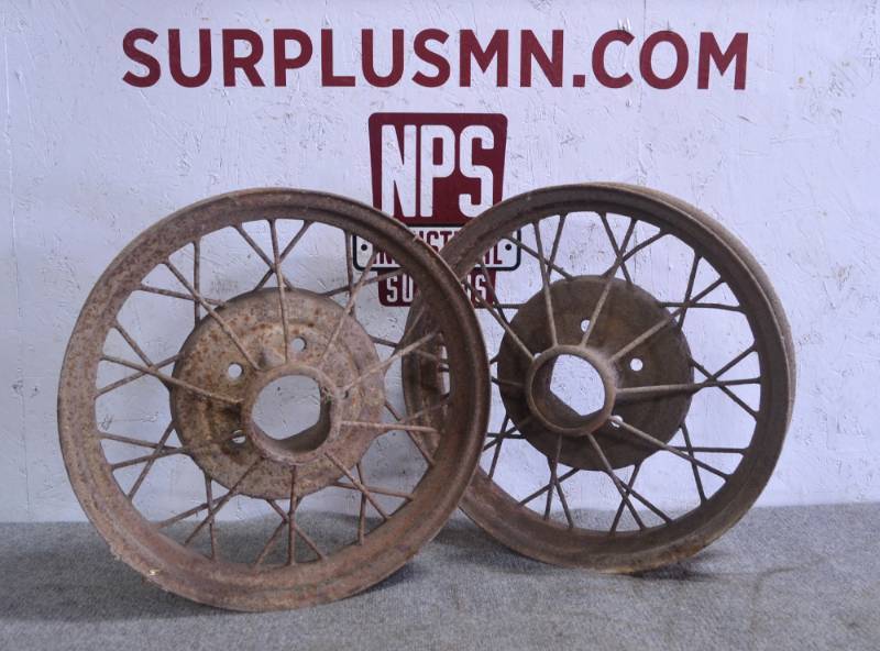 lot 328 image: Pair of FORD Model A Rims 19 1930-31