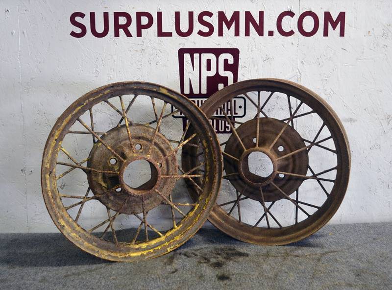lot 349 image: Pair FORD Model A Rims 19 1930-31