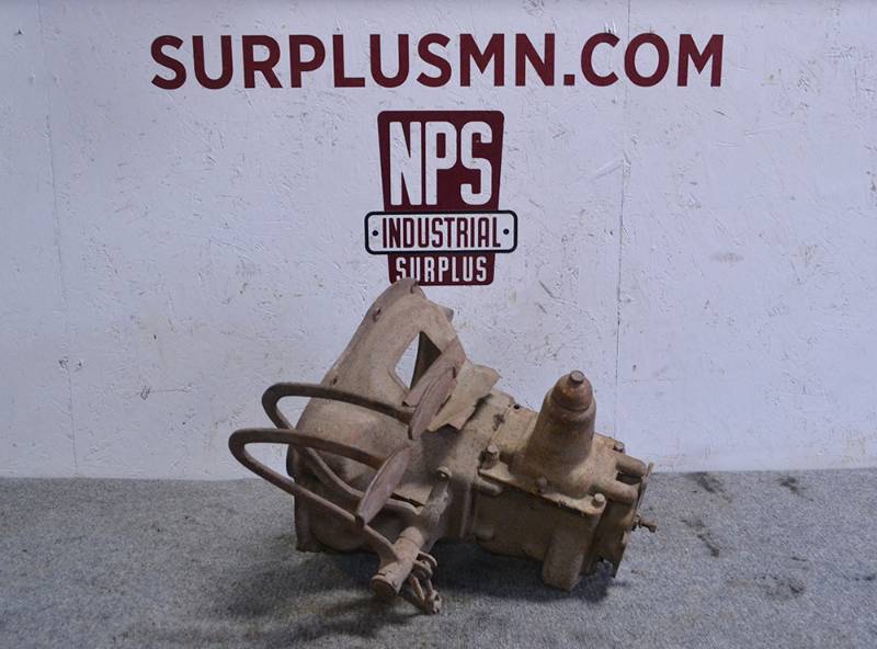 lot 418 image: FORD Model A Transmission w Bellhousing and Pedals