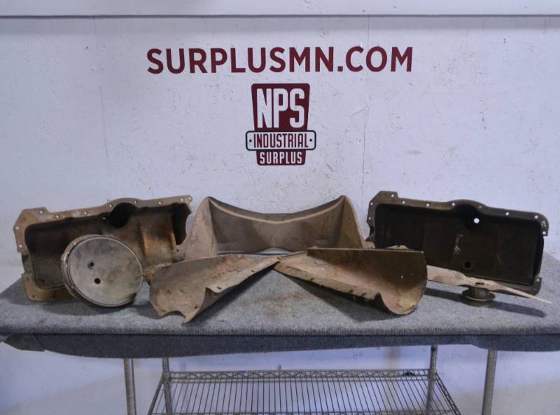 lot 425 image: Lot of FORD Model A Oil Pans and Other Parts