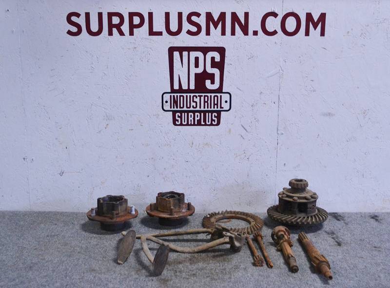 lot 383 image: FORD Model A Differential Parts and More